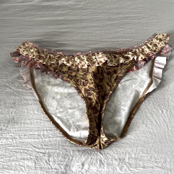 Zimmermann three piece swimsuit never been worn. Size 3 US 10 - Picture 5 of 11